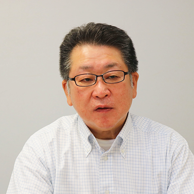 取締役・製造本部長  小島 亨 氏